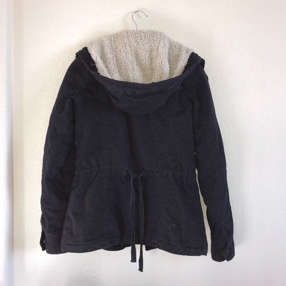 Navy blue Abercrombie and Fitch jacket - Picture 3 of 4